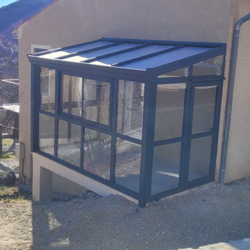 Véranda en aluminium fabriquée sur mesure