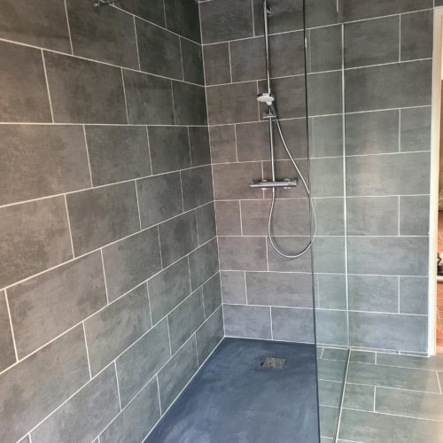 Modification salle de bain: douche complète